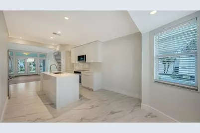 940 Alameda Way, Sarasota, FL 34234 - Photo 8