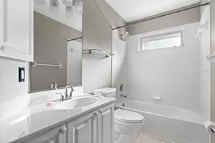 228 51st St Cir E, Palmetto, FL 34221 - Photo 12