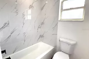 1415 24th St E, Bradenton, FL 34208 - Photo 12