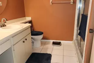 3439 Tallywood Ln, Sarasota, FL 34237 - Photo 14