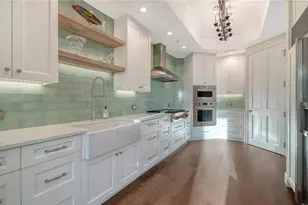 1300 Benjamin Franklin Dr, Sarasota, FL 34236 - Photo 12