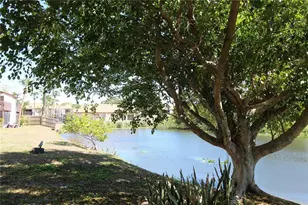 2628 Hidden Lake Dr N, Sarasota, FL 34237 - Photo 20