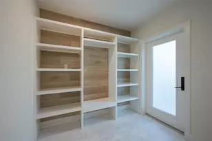 4938 Commonwealth Dr, Sarasota, FL 34242 - Photo 44