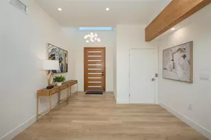 4938 Commonwealth Dr, Sarasota, FL 34242 - Photo 10