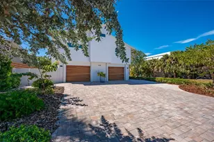 4938 Commonwealth Dr, Sarasota, FL 34242 - Photo 78