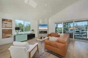 4938 Commonwealth Dr, Sarasota, FL 34242 - Photo 12