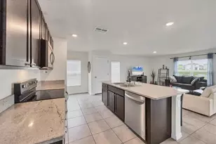 3816 Calamity Ter, Bradenton, FL 34208 - Photo 10