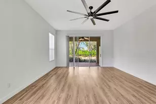 5035 Lakescene Pl, Sarasota, FL 34243 - Photo 18