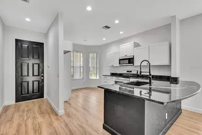 5035 Lakescene Place, Sarasota, FL 34243 - Photo 8