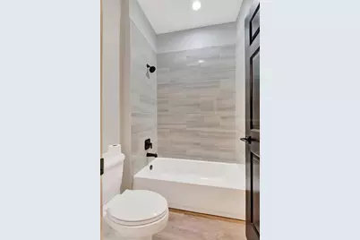 5035 Lakescene Place, Sarasota, FL 34243 - Photo 34