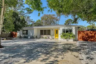 5019 Stevens Dr, Sarasota, FL 34234 - Photo 2