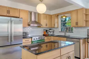 5019 Stevens Dr, Sarasota, FL 34234 - Photo 10