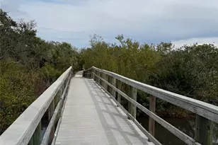 5605 Key W Pl, Bradenton, FL 34203 - Photo 14