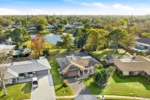 3801 21st Ave W, Bradenton, FL 34205 - Photo 2