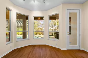 4751 Carrington Cir, Sarasota, FL 34243 - Photo 18