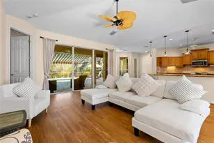 4751 Carrington Cir, Sarasota, FL 34243 - Photo 8