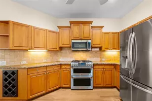 4751 Carrington Cir, Sarasota, FL 34243 - Photo 16