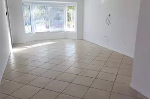 3925 Omega Ln, Sarasota, FL 34235 - Photo 12