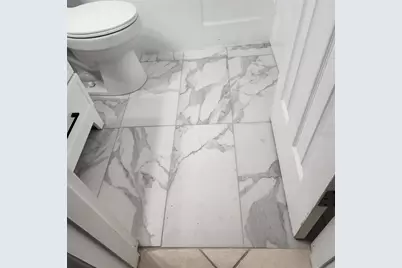 3925 Omega Lane, Sarasota, FL 34235 - Photo 8