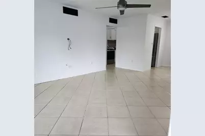 3925 Omega Lane, Sarasota, FL 34235 - Photo 10