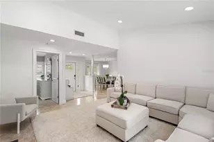 4471 Trails Dr, Sarasota, FL 34232 - Photo 6