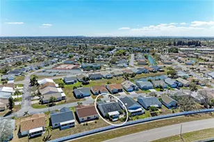 3810 39th Ave W, Bradenton, FL 34205 - Photo 40