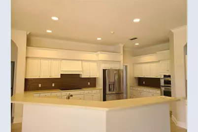 9996 Cherry Hills Avenue Circle, Bradenton, FL 34202 - Photo 18