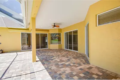 9996 Cherry Hills Avenue Circle, Bradenton, FL 34202 - Photo 10