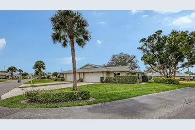 4312 Dresden Lane #1, Sarasota, FL 34233 - Photo 2