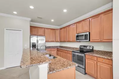 319 Whispering Palms Lane, Bradenton, FL 34212 - Photo 10