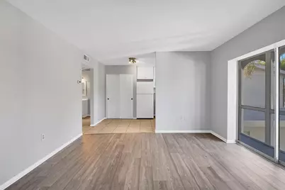 2304 Ringling Boulevard #207, Sarasota, FL 34237 - Photo 8