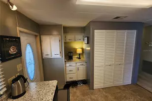 808 53rd Ave E, Bradenton, FL 34203 - Photo 6