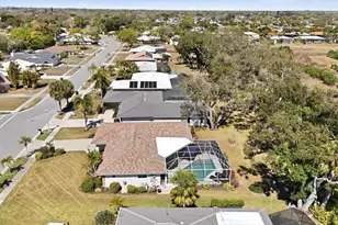 7409 Bounty Dr, Sarasota, FL 34231 - Photo 34