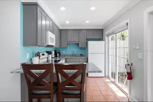 1325 Gulf Dr N, Bradenton Beach, FL 34217 - Photo 16