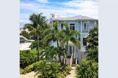 130 50th Street, Holmes Beach, FL 34217 - Photo 2