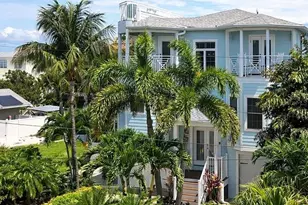 130 50th St, Holmes Beach, FL 34217 - Photo 2