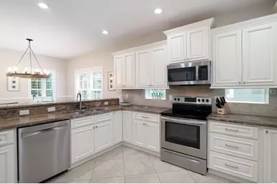 130 50th Street, Holmes Beach, FL 34217 - Photo 10