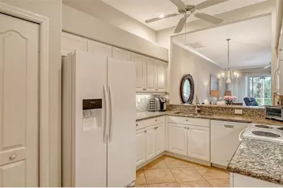 9411 Forest Hills Circle, Sarasota, FL 34238 - Photo 16