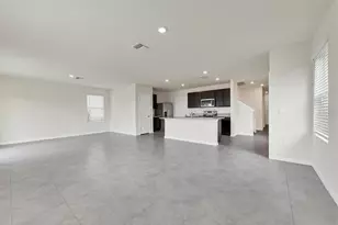 3279 Hilltop Cir, Lakewood Ranch, FL 34211 - Photo 12