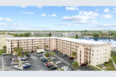 3959 Lake Bayshore Drive #F 412, Bradenton, FL 34205 - Photo 32