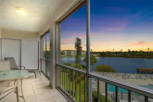 3959 Lake Bayshore Dr, Bradenton, FL 34205 - Photo 18