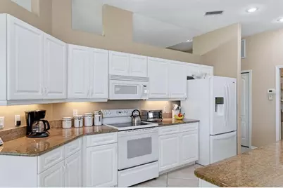 8958 Olde Hickory Avenue, Sarasota, FL 34238 - Photo 12