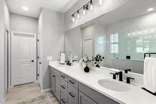 913 Crosswind Ave, Sarasota, FL 34240 - Photo 22