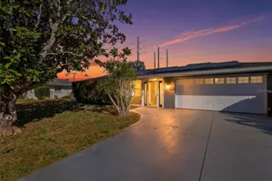 3827 Sugar Ln, Sarasota, FL 34235 - Photo 1