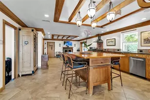 1504 S Lodge Dr, Sarasota, FL 34239 - Photo 36