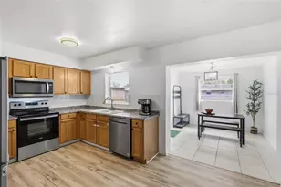 2415 18th St Ct E, Bradenton, FL 34208 - Photo 6