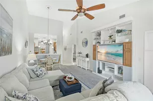 811 Fairwaycove Ln, Bradenton, FL 34212 - Photo 4
