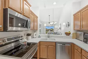 811 Fairwaycove Ln, Bradenton, FL 34212 - Photo 6