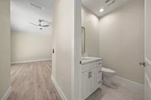 1044 SW 120th Dr, Gainesville, FL 32607 - Photo 10