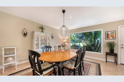 836 Magellan Drive, Sarasota, FL 34243 - Photo 14